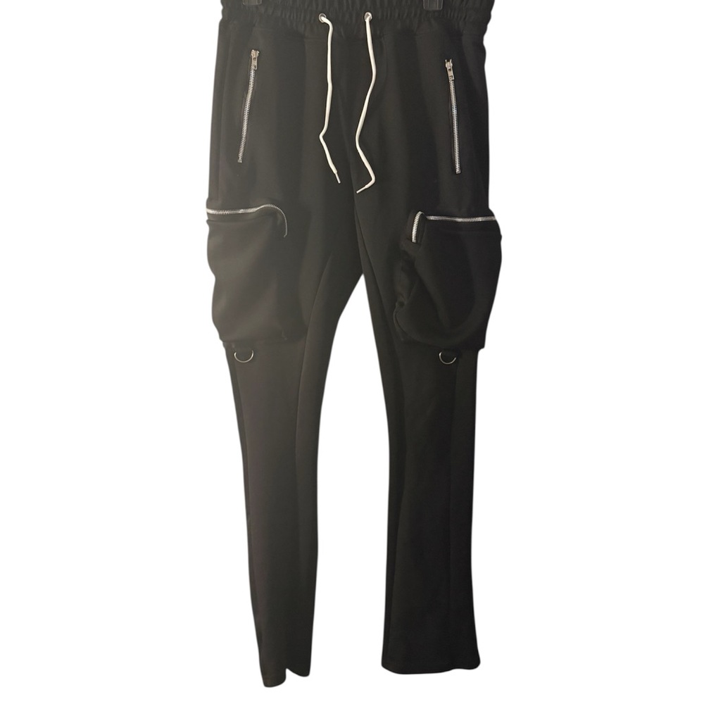 Motive Hip Hop Men's Black Cargo streetwear jogger Pants with Zip-slant Pockets